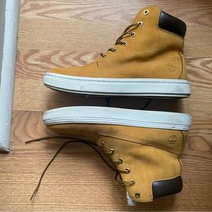 Timberland Suede Sneaker Boot Women Size 8.5 Sherpa Lined